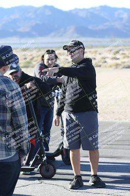 media/Jan-15-2026-Racers Edge (Thu) [[dfebeb70ab]]/1-Around the Pits-Track Walk/